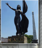 Guadalajara ist auch bekannt unter dem Namen Perla del Occidente (spanisch f�r �Perle des Westens�). Die Einwohner der Stadt werden als tapat�os bezeichnet. Die Stadt ist Ausgangspunkt vieler mexikanischer Traditionen wie der Musik der Mariachi.