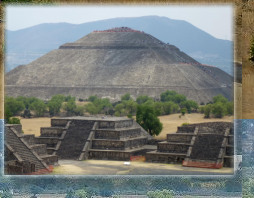 Sonnenpyramide