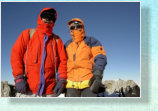 Gipfel, 6.348 m, mit Annemarie. Ein kalter Berg.