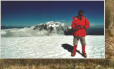 Gipfel; im Hintergrund Illimani (6462m), 2002